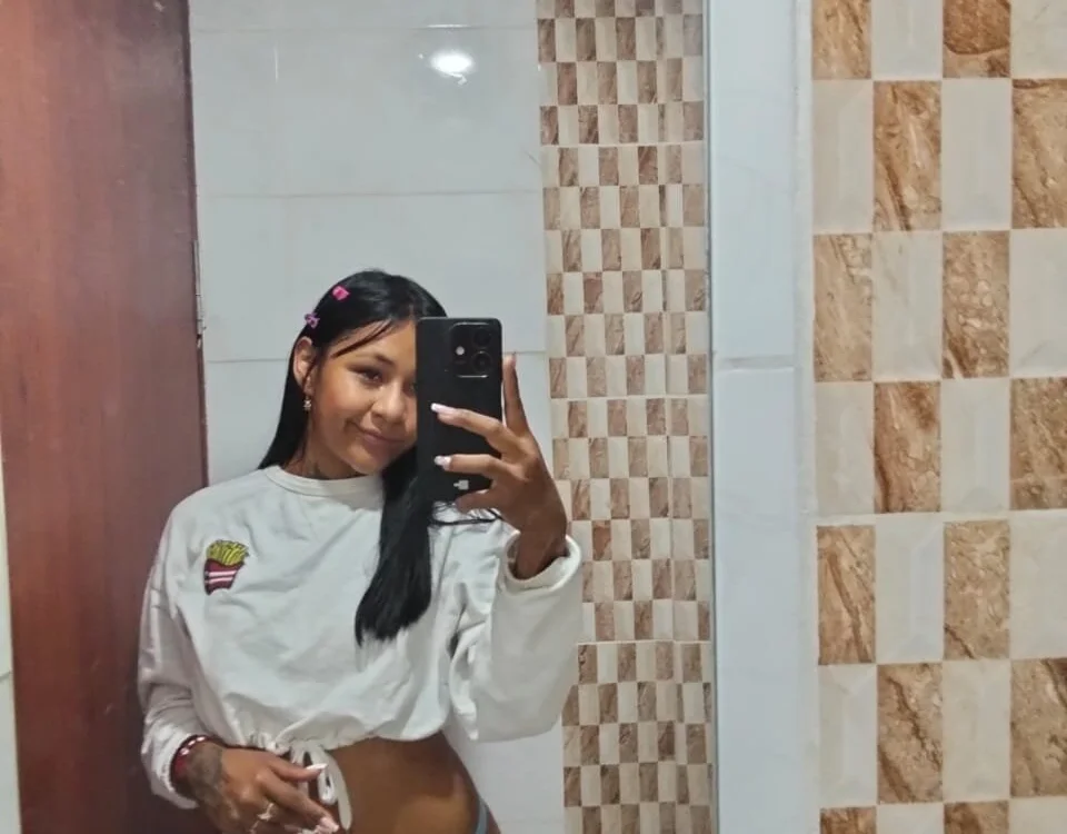 Kitty_Smt's Offline XXX Chat