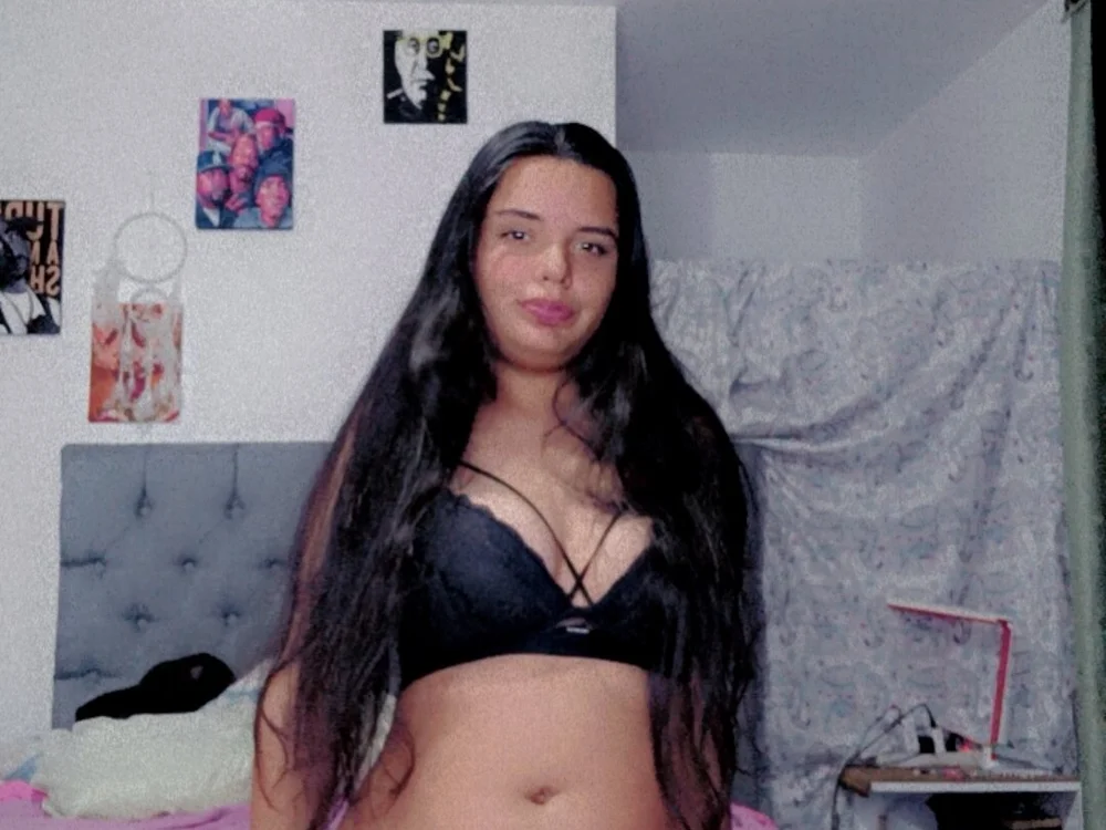 Naty_lov3's Offline Chat Room
