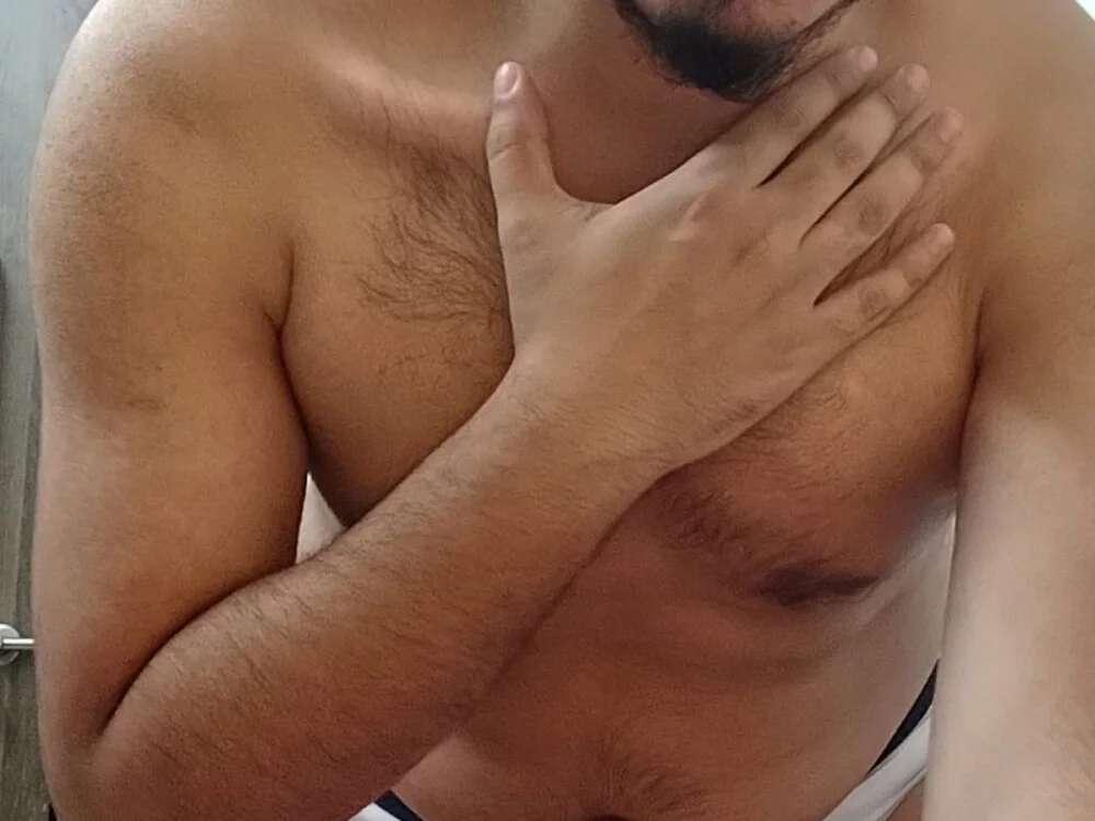 desidicck4uu Adlı Modelin Çevrimdışı XXX Sohbeti