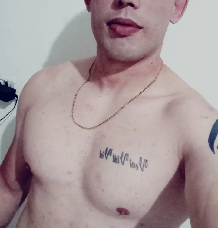 Davi18cmrosa offline chatrum