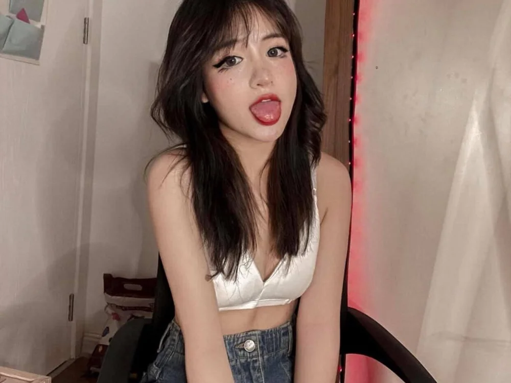 -LoveLove-'s Offline Chat Room