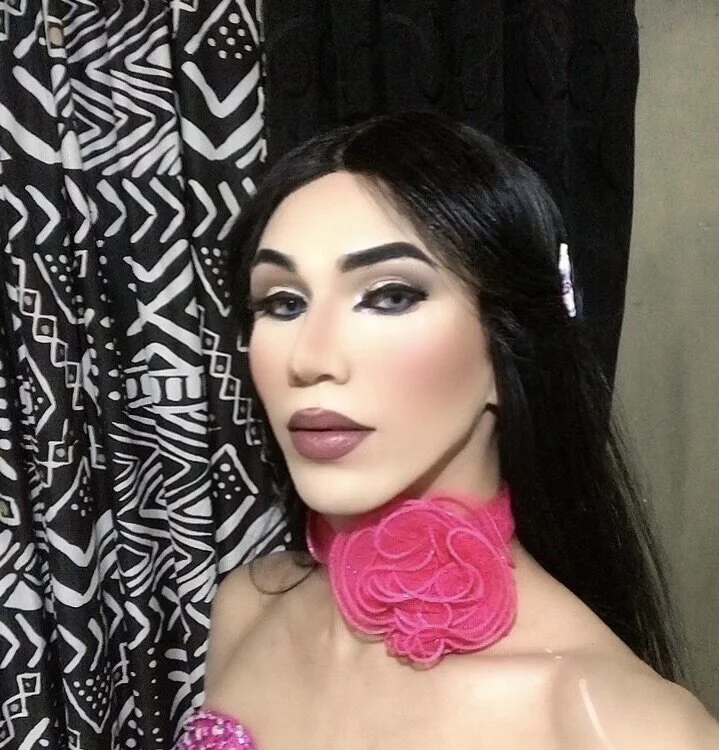 Emily_harlow Offline XXX-chat