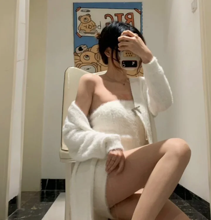 wumeiniang's Offline XXX Chat