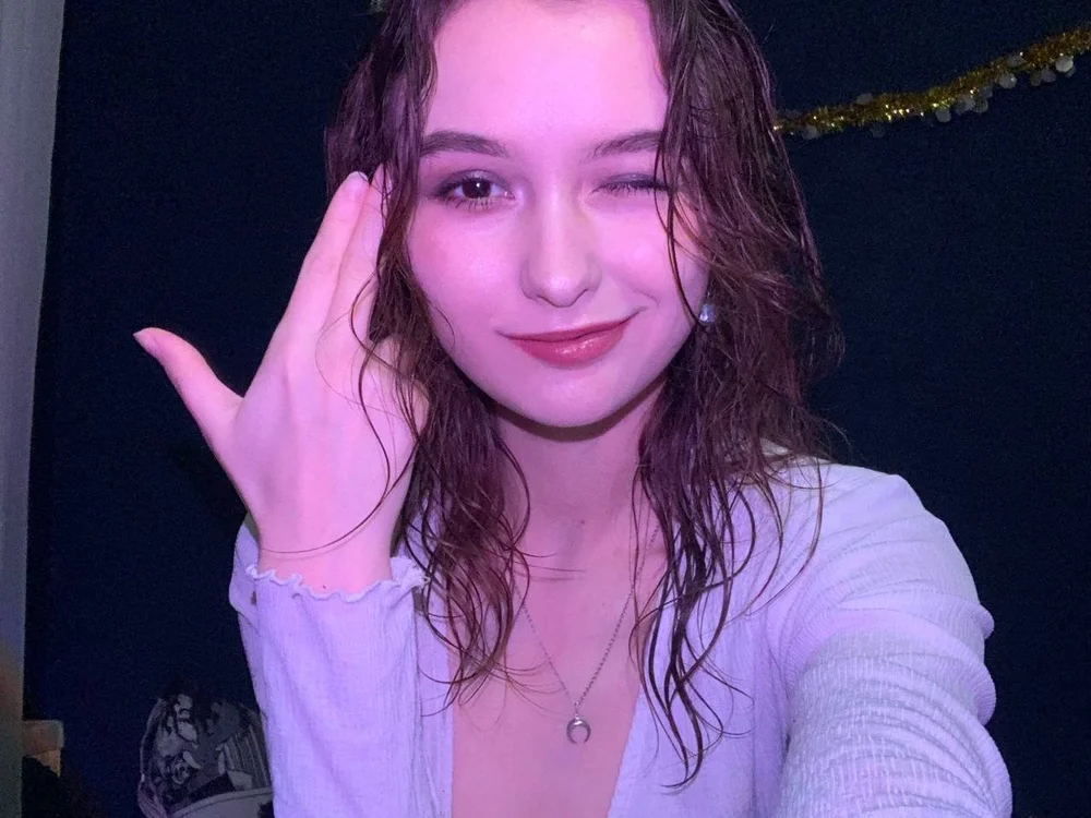 AngieDeans' Offline Chat Room