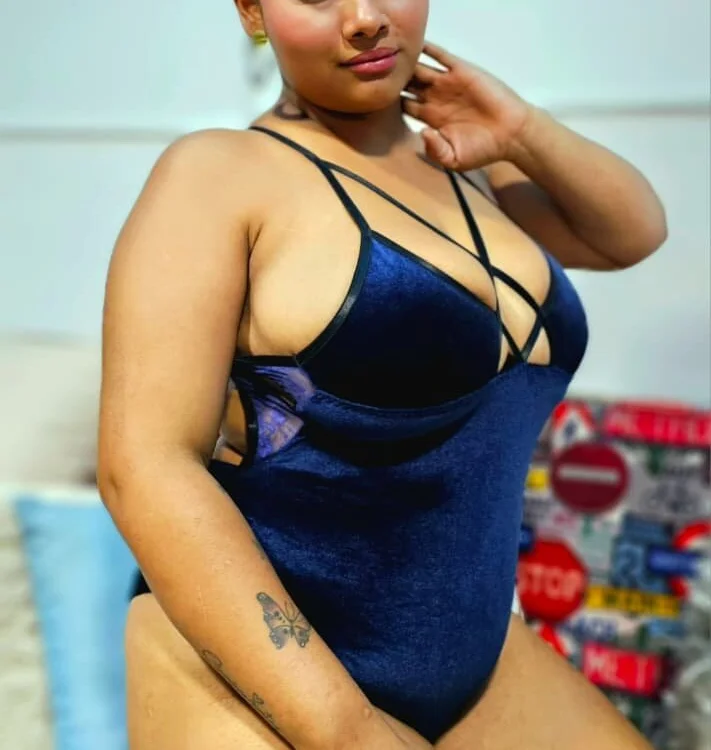 Czat XXX offline – Nicky_boobs69