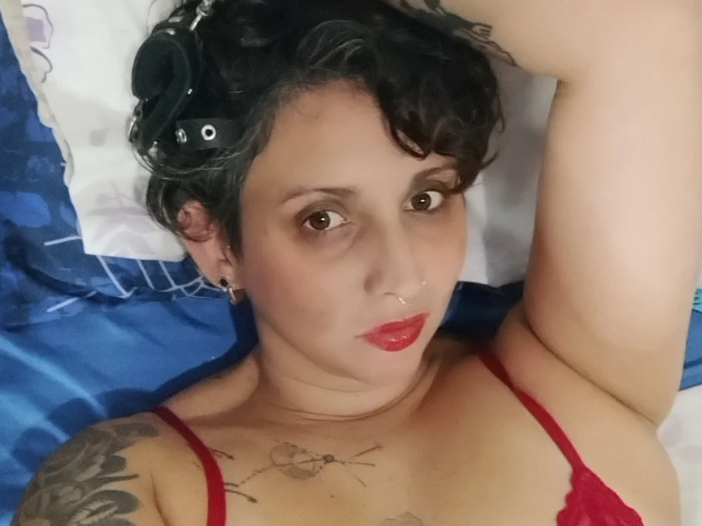 DeliciosaHelen offline chatrum