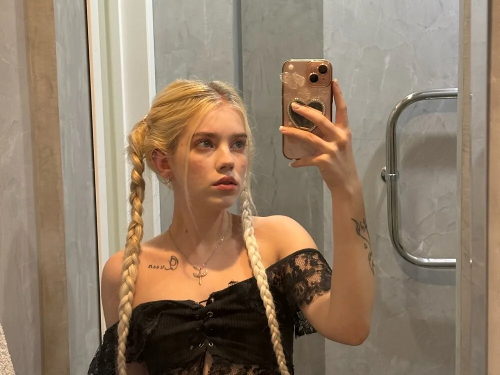 myprettylola offline XXX-chat