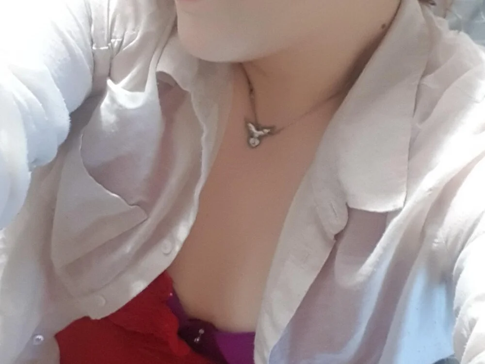 CrystalBabes Adlı Modelin Çevrimdışı XXX Sohbeti