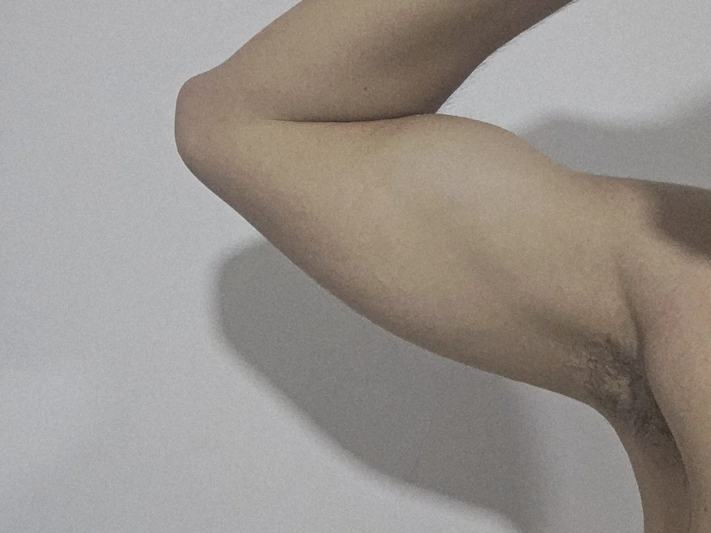 Estebx17's Offline Chat Room