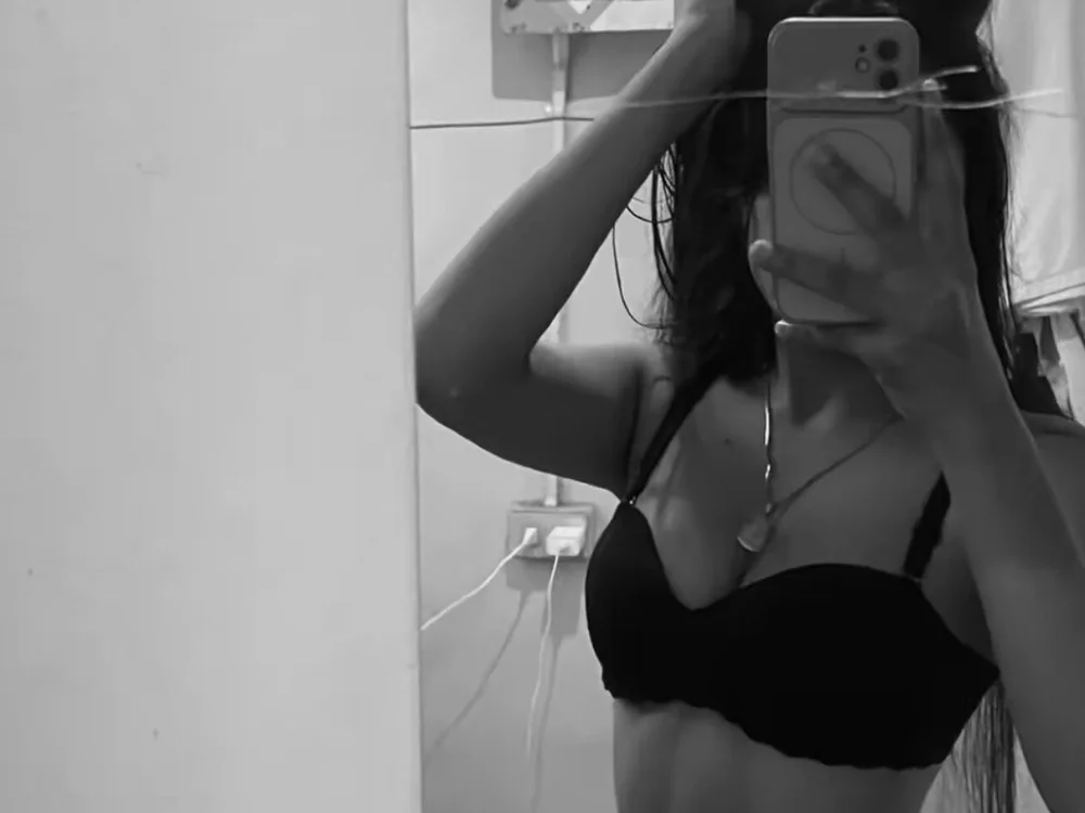 Vishuu__cam's Offline XXX Chat
