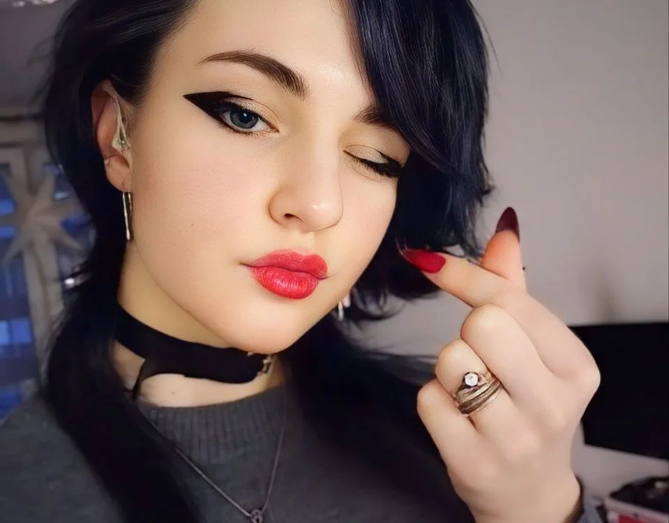 UdelaBurtt offline chatrum