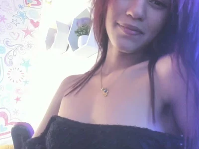 LAURA_SMIITH Female Spanishspeaking Live Cam Sex