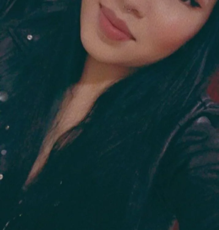 AngelaManson's Offline XXX Chat