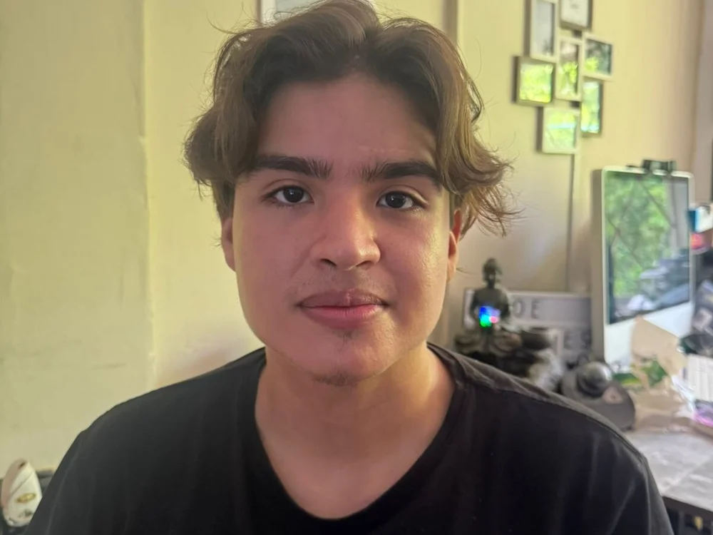 liam_person_'s Offline Chat Room