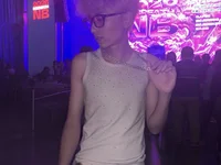 GayMM-002