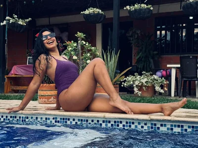 Chloebum_ Female Latina Porn Webcam