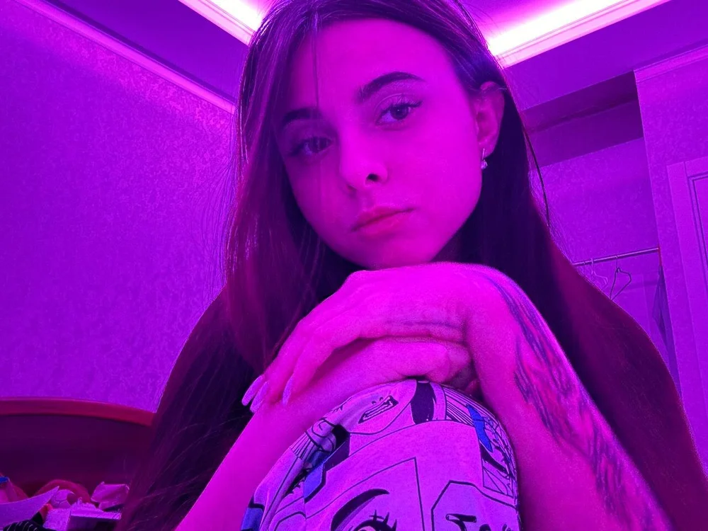 JuliaGrandiss offline chatrum