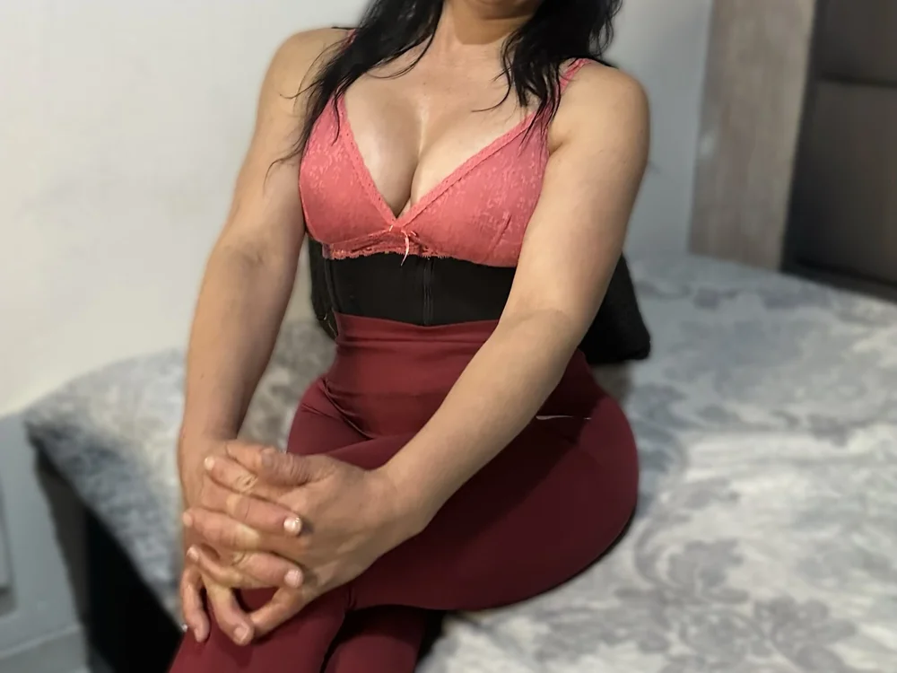 Charlottebadgirl's Offline XXX Chat