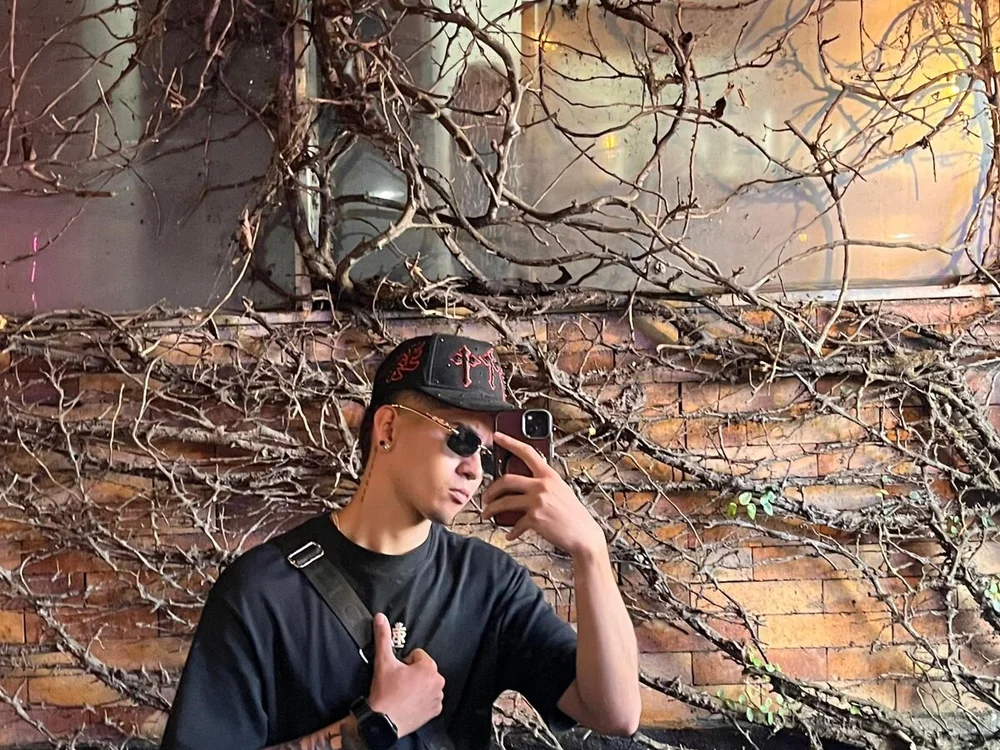 Adrian_Dark07 Ruang Obrolan Offline