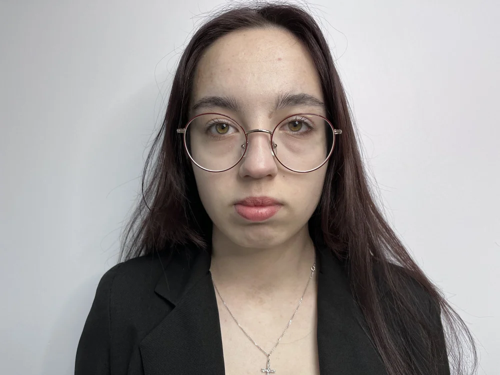 DanaAIIen's Offline Chat Room