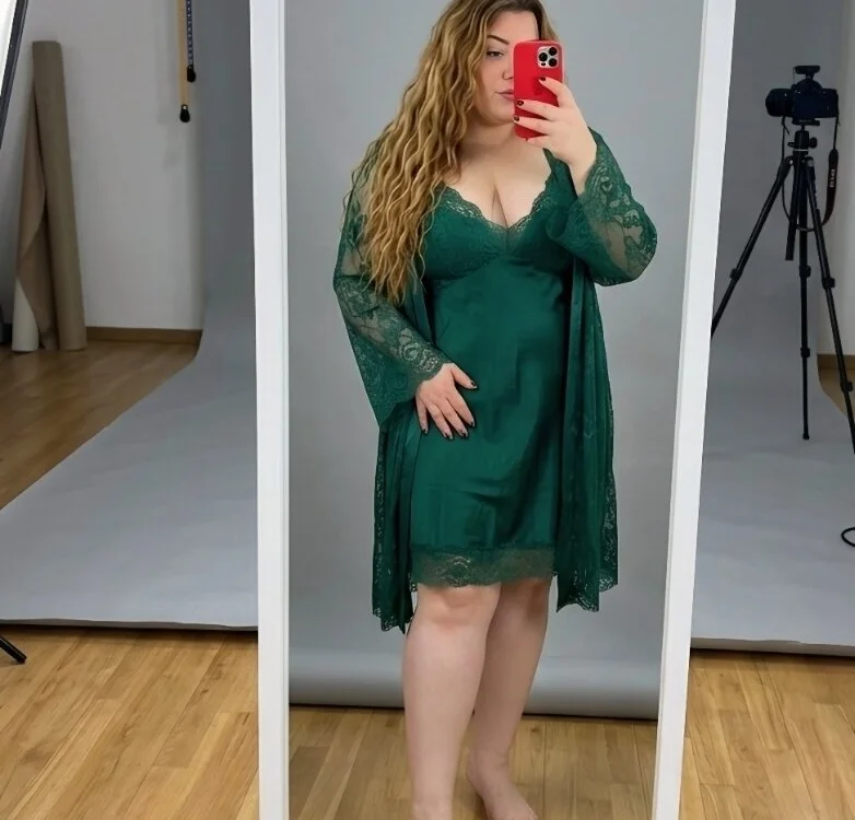 Lisa_Marilyn offline chatrum