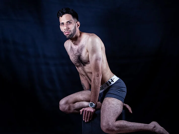 Karim_mansur অফলাইন XXX চ্যাট