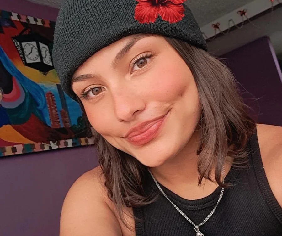 Lily_Fox1 offline chatrum