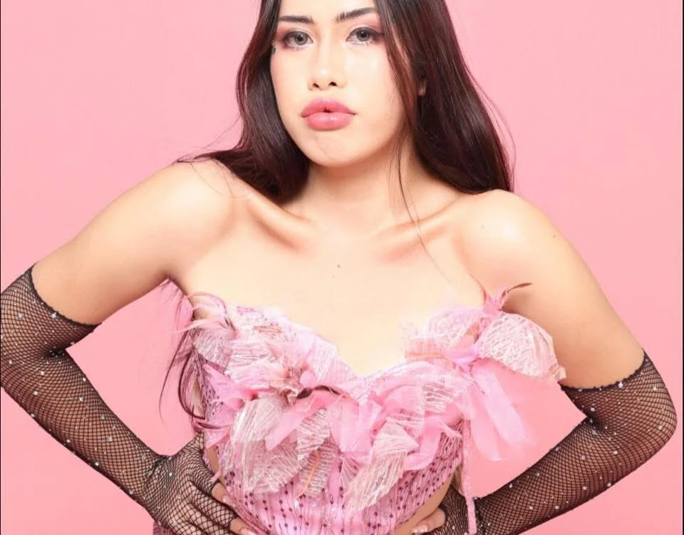 SapphireGlitterCheeks offline chatrum