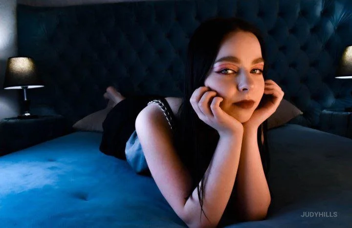 JudyHills offline chatrum