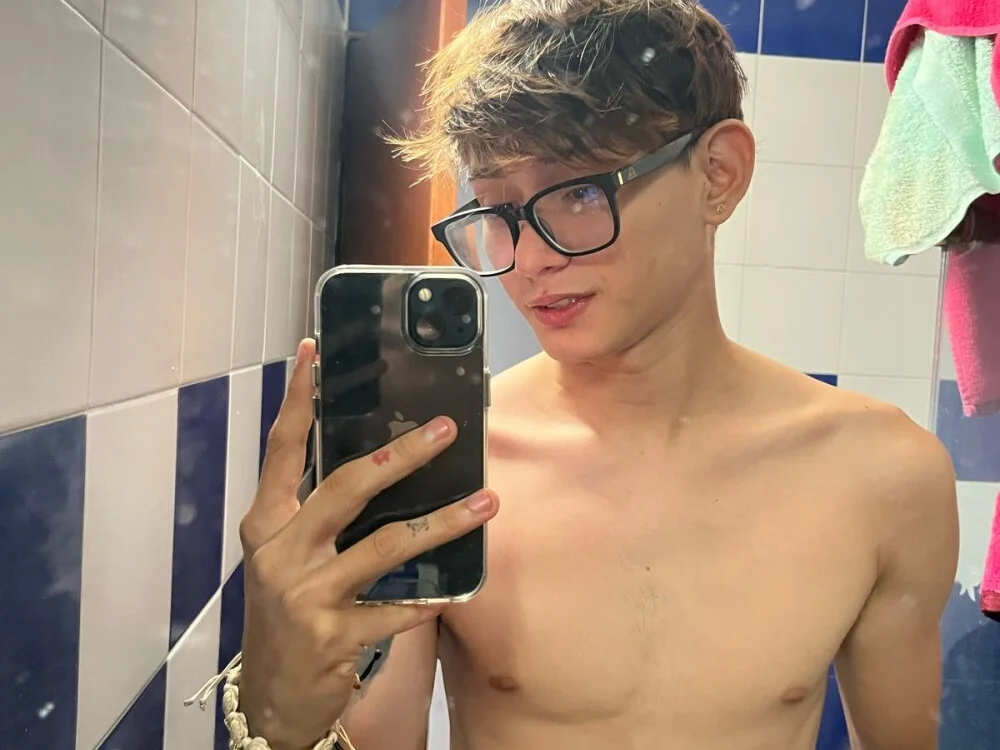 stuart_fetish Offline XXX-chat