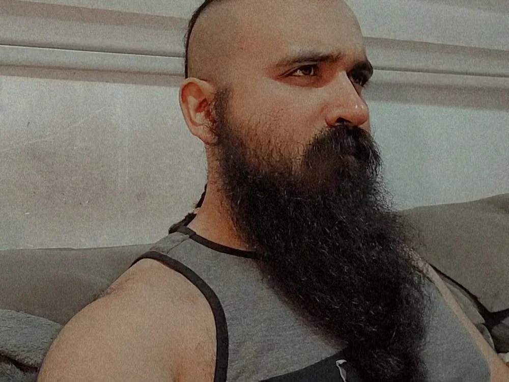 hairybeardsmoker's most recent online preview