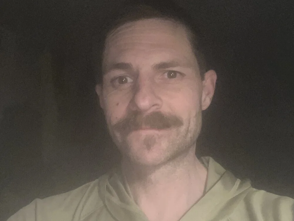 Mansword1 Offline XXX Chat