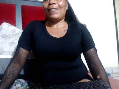 Prettylulu22 Female African Live Cam Nude