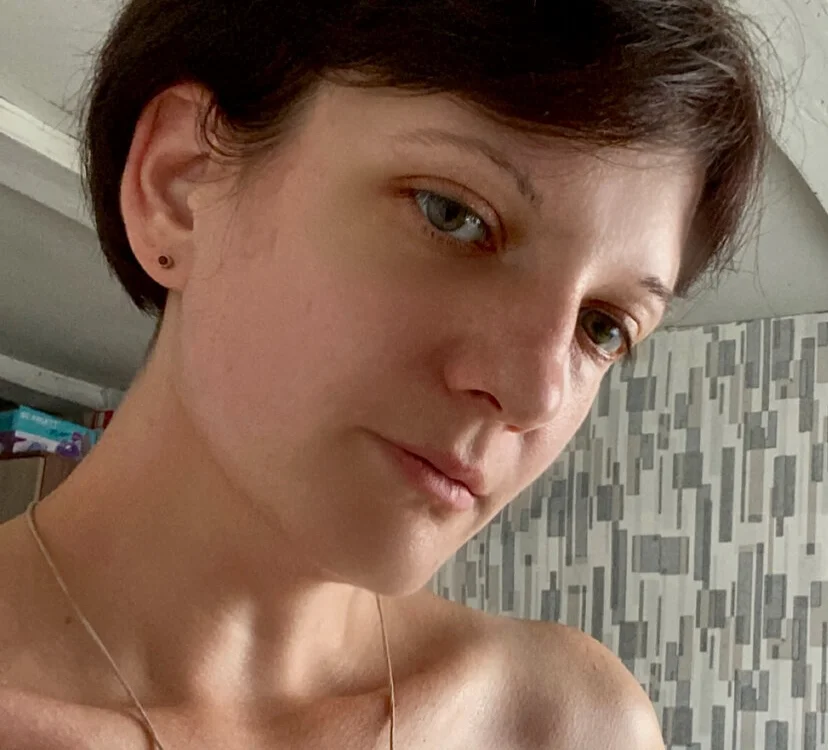 Ida_Billie offline chatrum