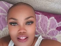Model MisteryGirlBusty