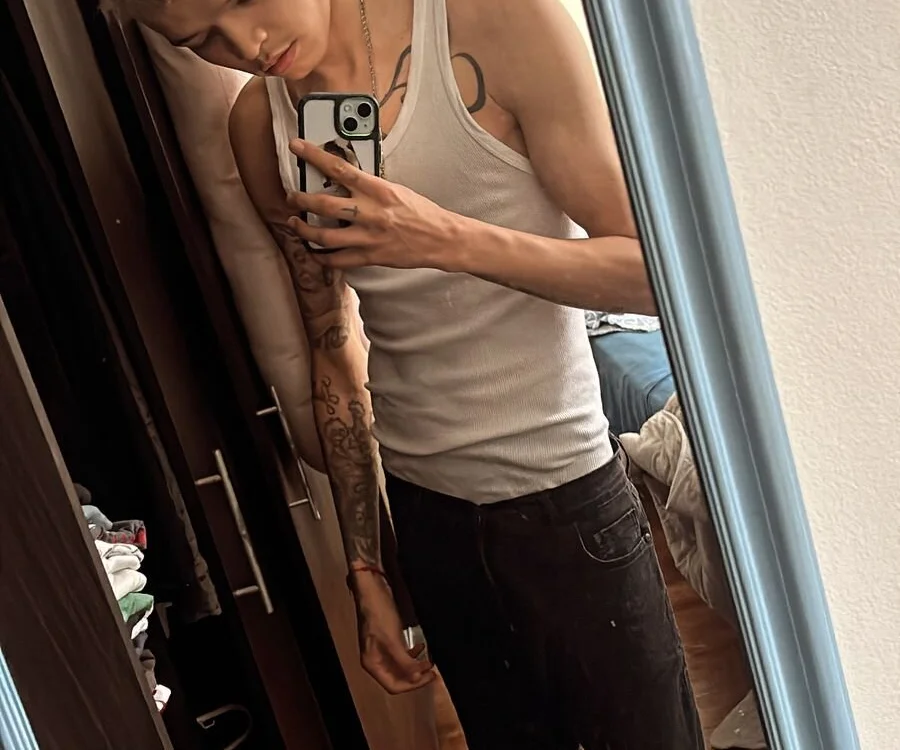 ห้องแชทออฟไลน์ของ sebasbarberhot