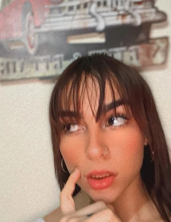 baby_kitty2's Offline XXX Chat