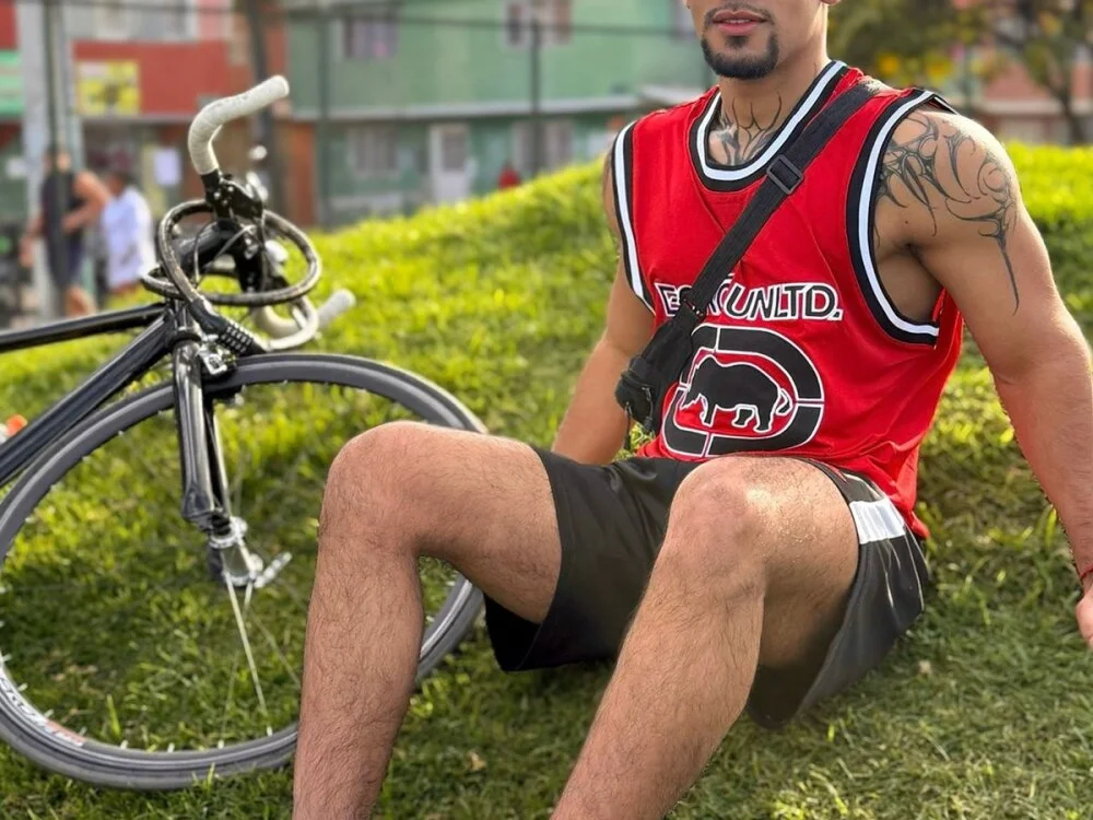 Adam-Green's Offline XXX Chat