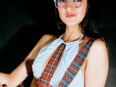 Melaniefire_ - Girl 