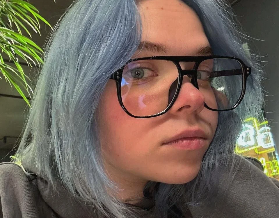 Fancy_Bella 離線 XXX 聊天