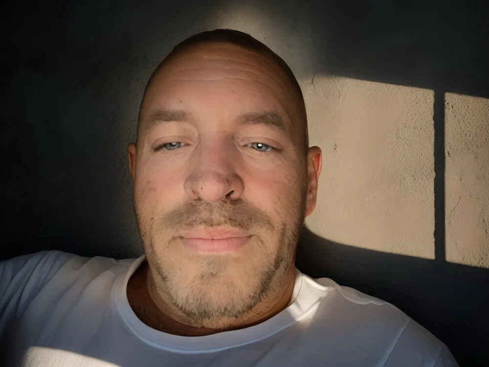 Thickcock7420 offline XXX-chatje