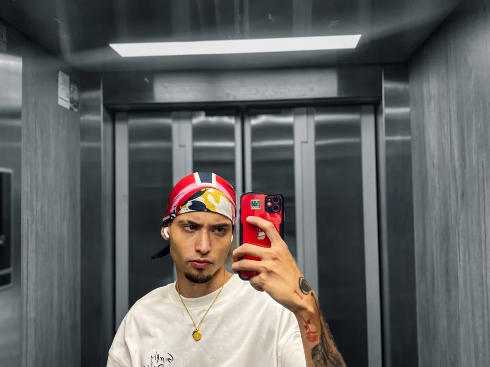 Offline chatovací místnost otrochico