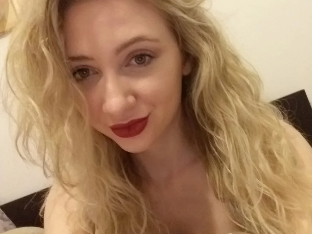 Offline XXX chat modela EllisYa