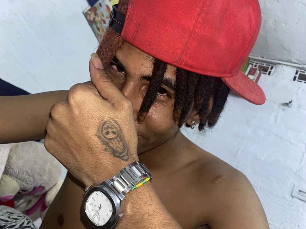 Offline XXX chat modela FUCKBOY_Z