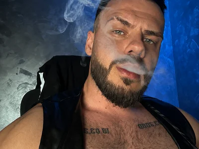 CLOUDYJULIUS
