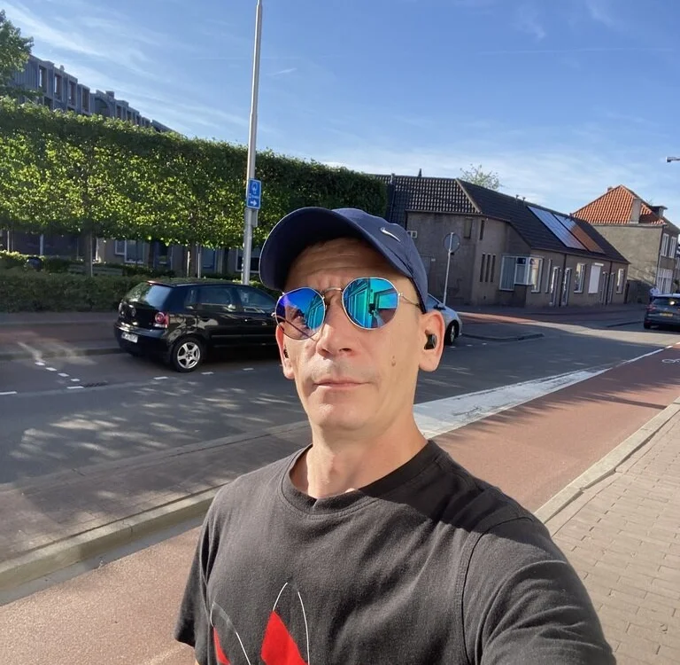 Offline XXX chat shymanfromtilburg