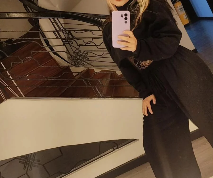 aliceinflames: офлайн-секс-чат