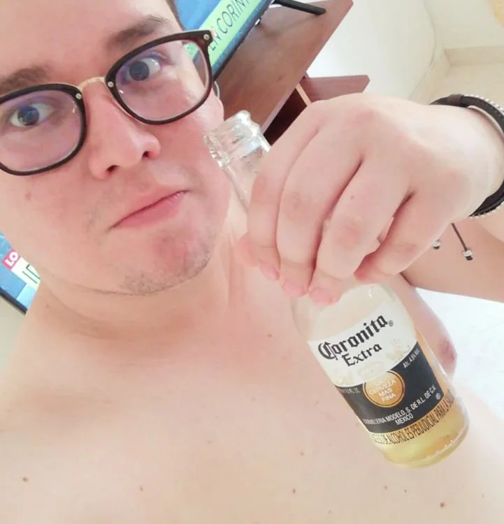 maikky_28 offline chatrum