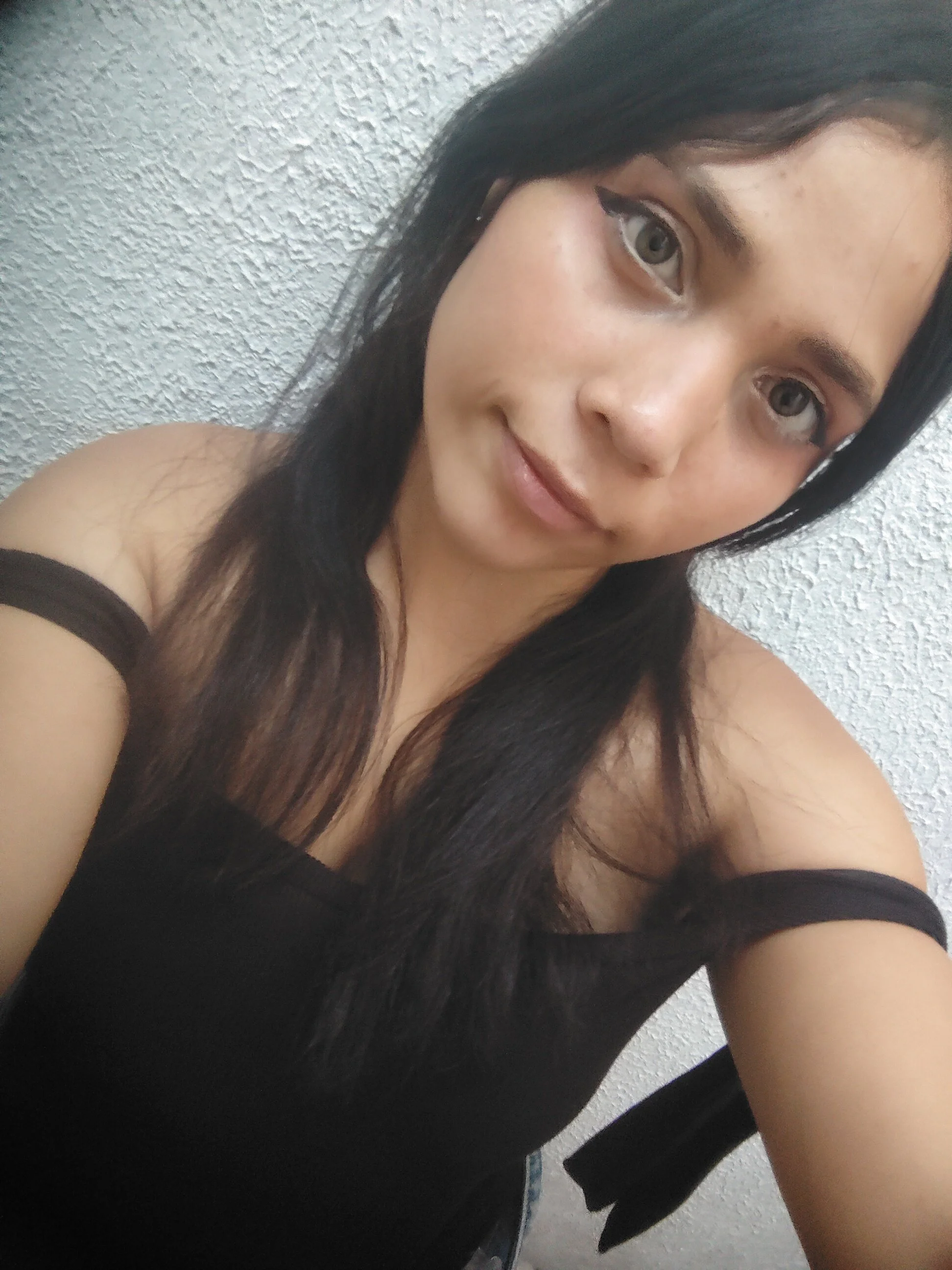 Sharlott_g22 live webcam