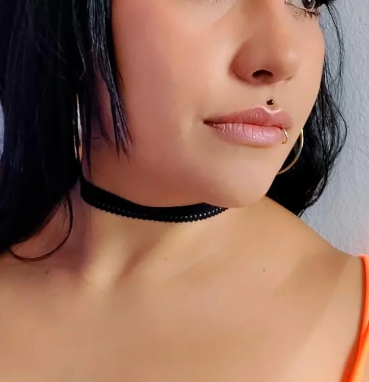 Ivy_05's Offline Chat Room